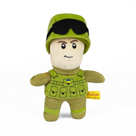 М'яка іграшка KidsQo солдат ЗСУ без бороди 25см (KD703)