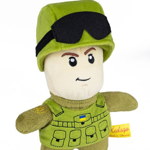М'яка іграшка KidsQo солдат ЗСУ без бороди 25см (KD703)