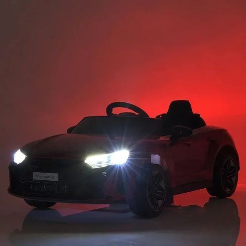 Электромобиль Audi RS e-tron GT с пультом д/у двери открываются светло-звуковые эффекты синий (M4938EBLRS-4)