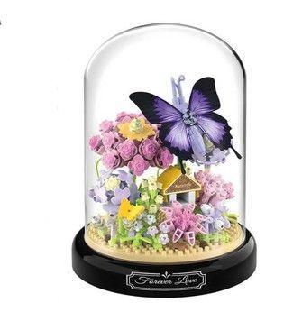 Конструктор Boutique цветы в колбе с бабочкой 582 дет (P2281)