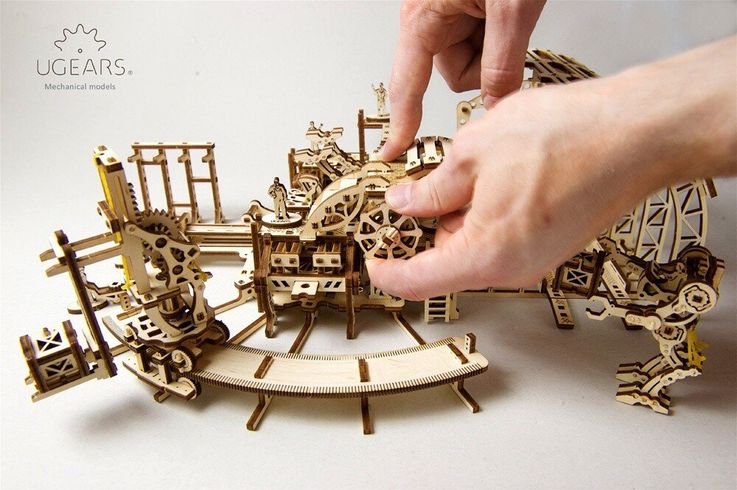 Механический 3D пазл UGEARS Механический город "Фабрика роботов" (70039)