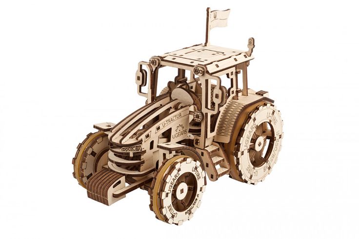 Механические пазлы UGEARS 3D Трактор побеждает (70184)