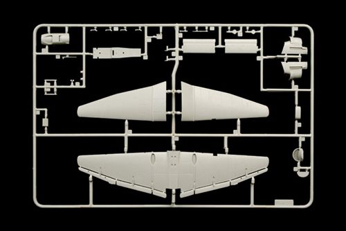 Сборная модель ITALERI пикирующий бомбардировщик JU-87 B2/R2 STUKA 1:72 (IT1292)