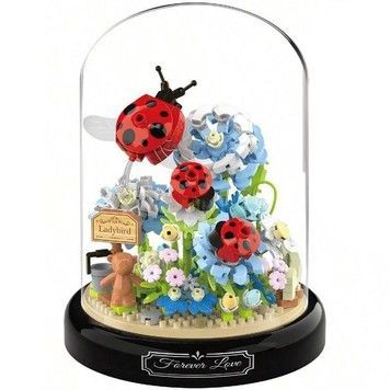 Конструктор Boutique Вечная любовь в колбе 596дет (P2283)